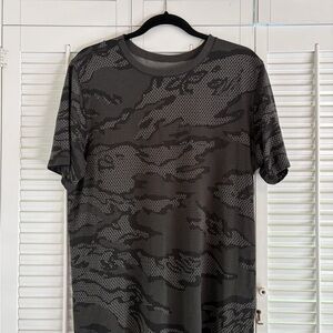 Lululemon athletica Black and Gray Camouflage Tee